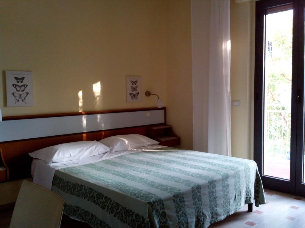 Hotel Sette Note Silvi Marina Exterior foto